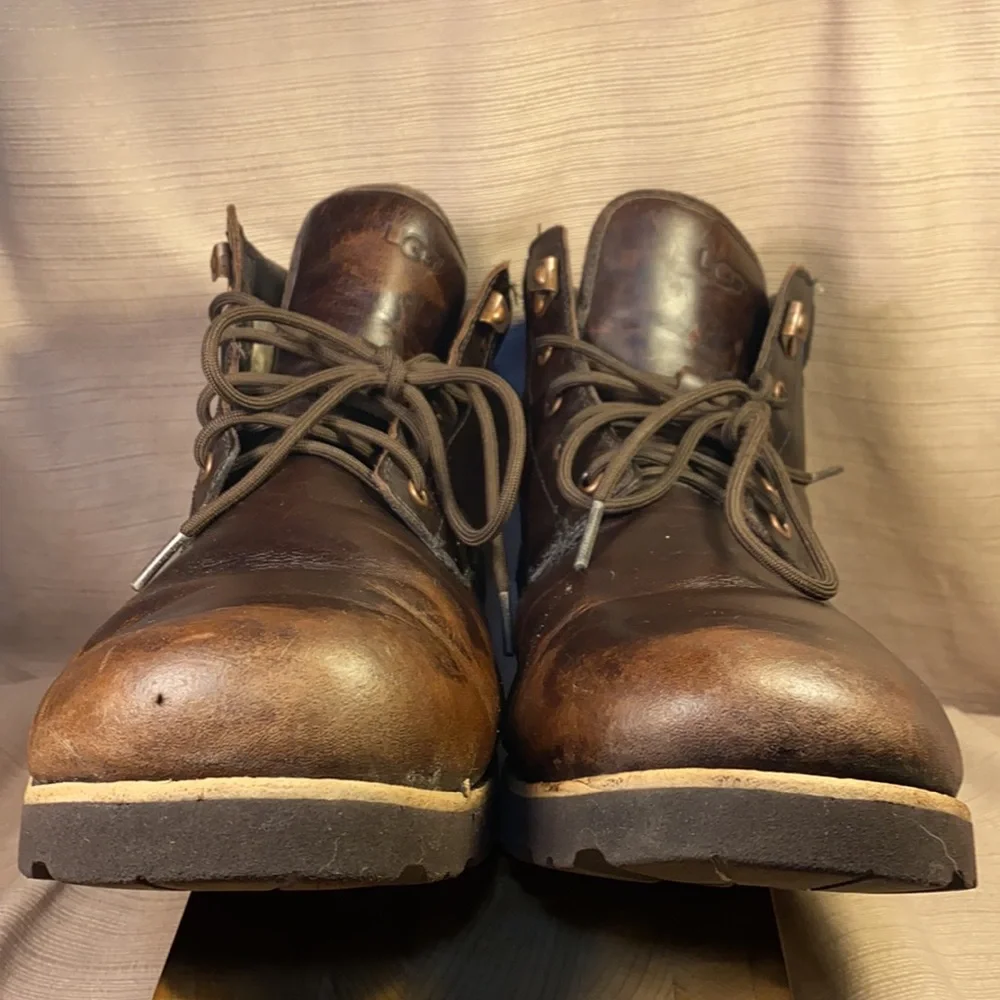 UGG stamp sz13